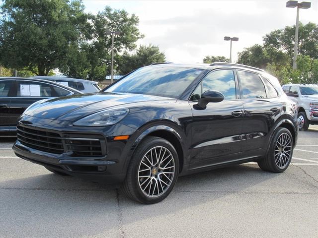 Used 2020 Porsche Cayenne image 3
