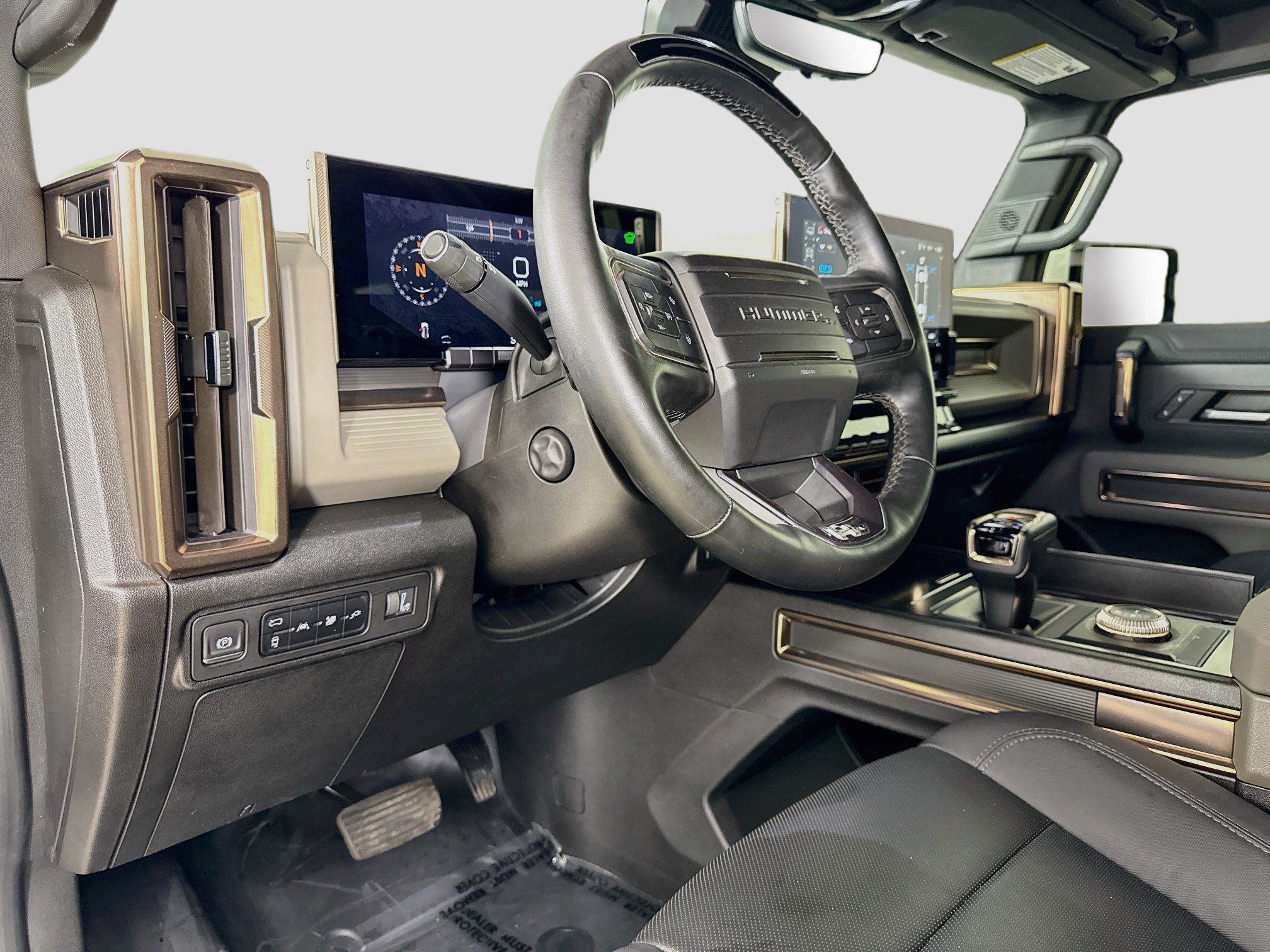 Used 2024 GMC Hummer EV 2X w/ Extreme Off-Road Package AWD/4WD image 11
