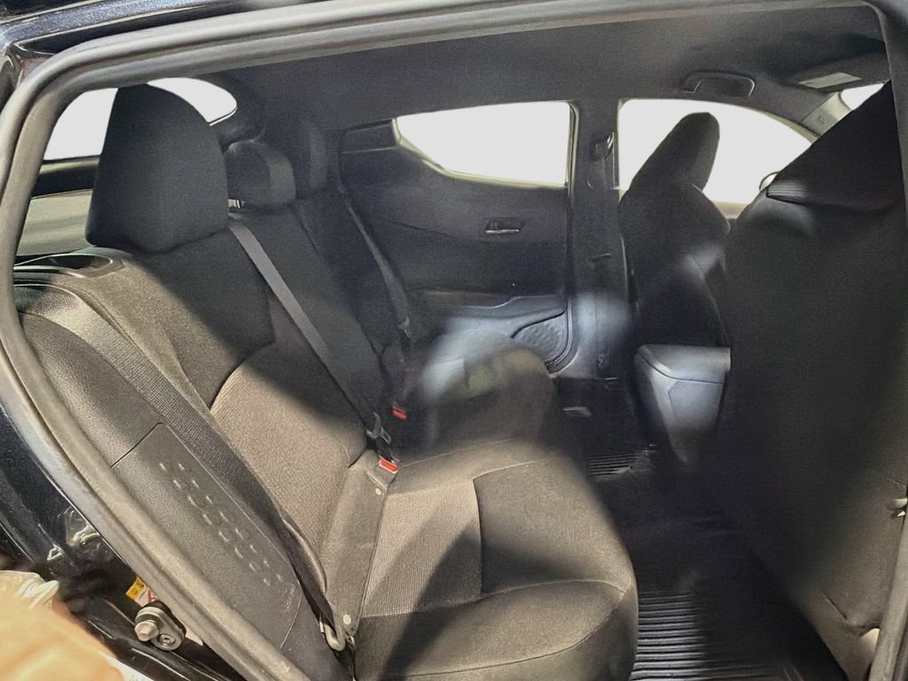 Used 2019 Toyota C-HR XLE FWD image 25