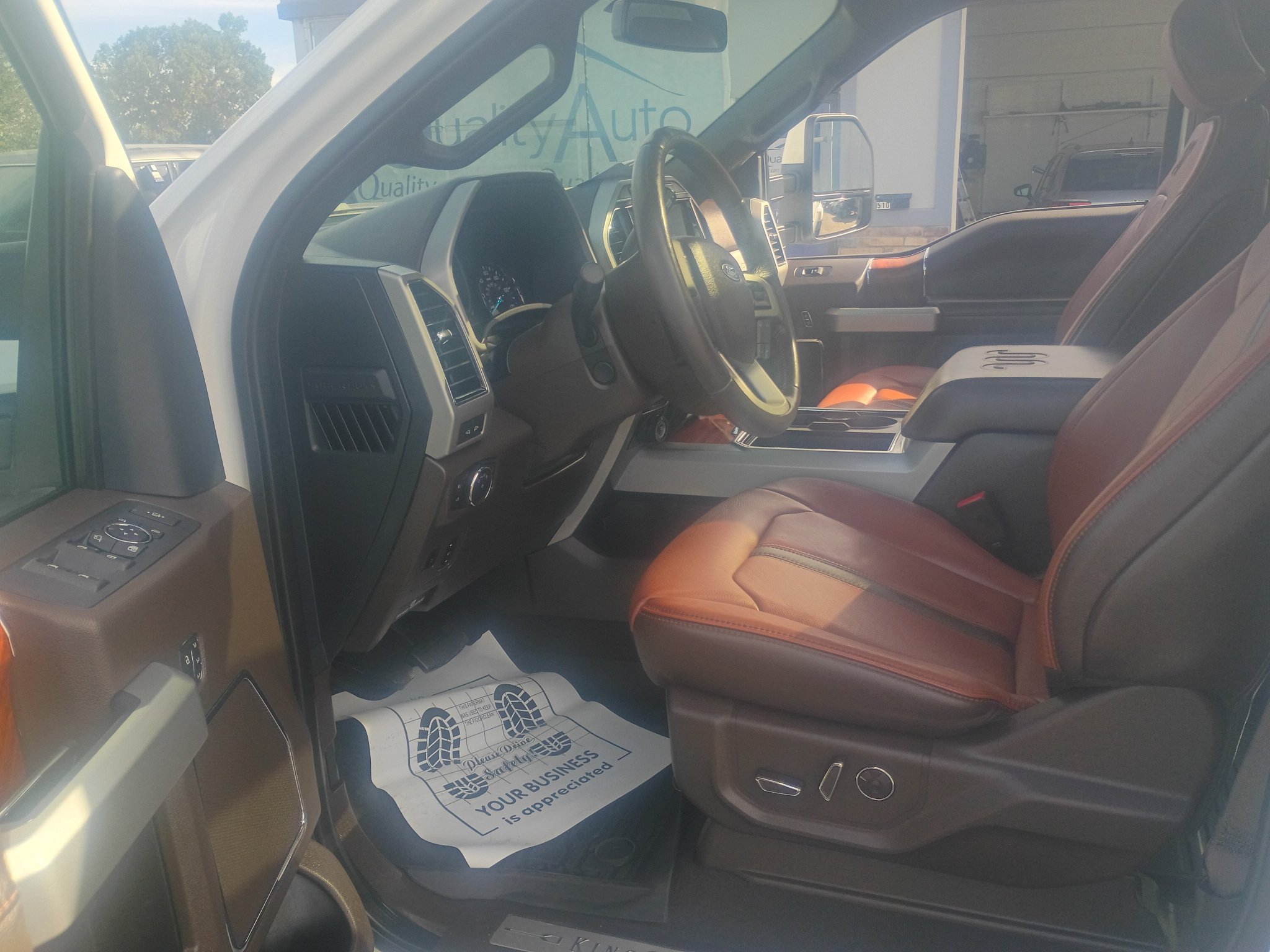 Used 2022 Ford F450 King Ranch w/ King Ranch Ultimate Package AWD/4WD image 11