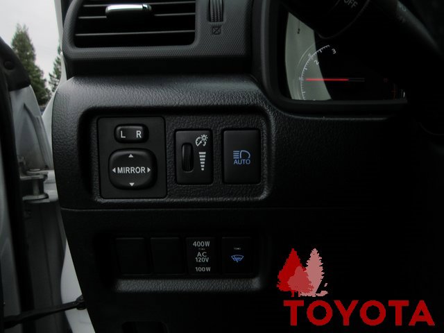 Certified 2024 Toyota 4Runner TRD Off-Road Premium image 16