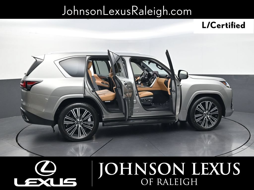 Certified 2024 Lexus LX 600 4WD w/ Luxury Package image 32