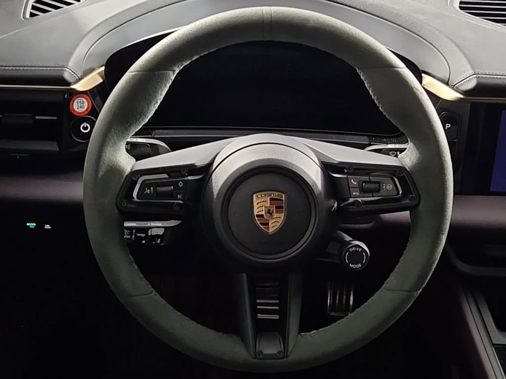 Used 2024 Porsche Macan 4 Electric image 20