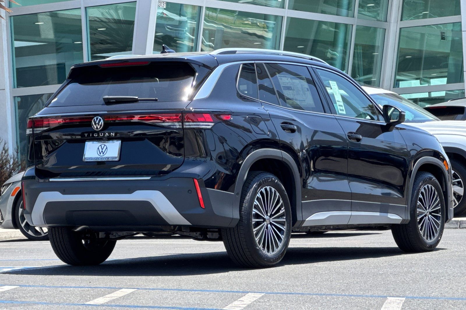 New 2026 Volkswagen Tiguan S FWD image 5