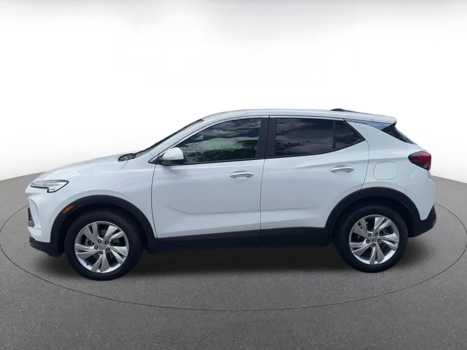Used 2025 Buick Encore GX Preferred FWD image 8