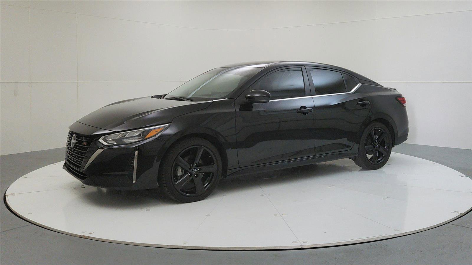 Used 2024 Nissan Sentra SR image 3