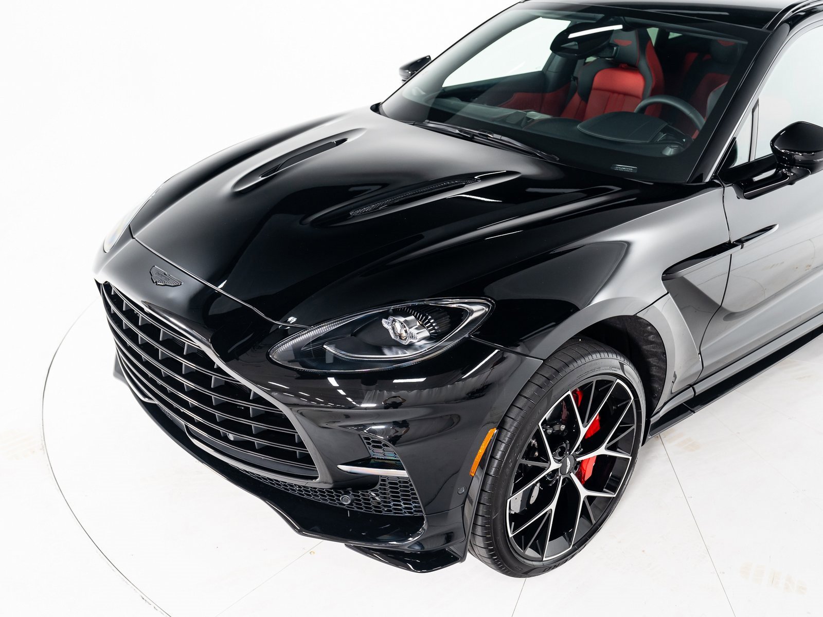 Used 2025 Aston Martin DBX 707 image 49