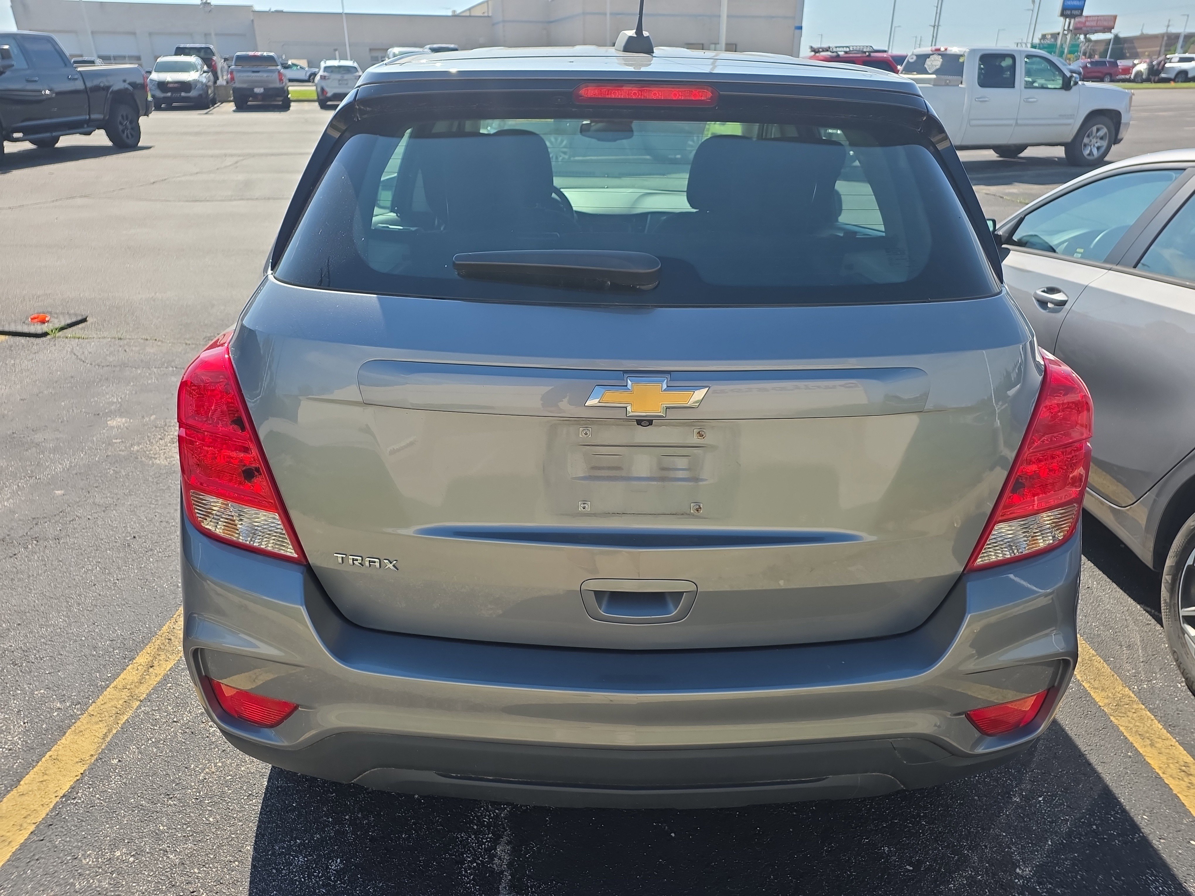 Used 2020 Chevrolet Trax LS FWD image 6