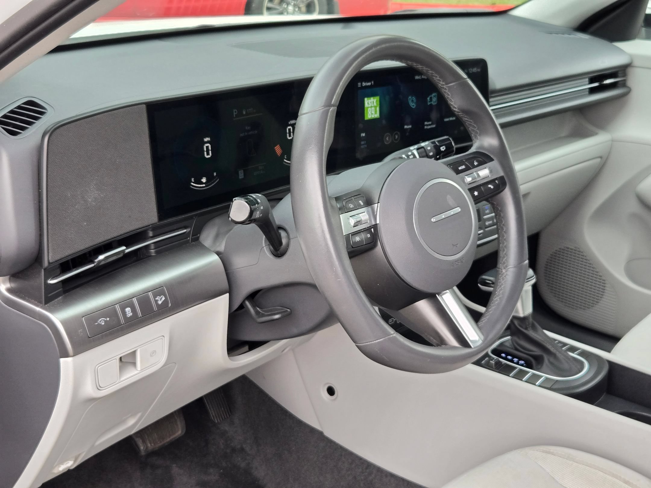 Used 2025 Hyundai Kona SEL FWD image 12