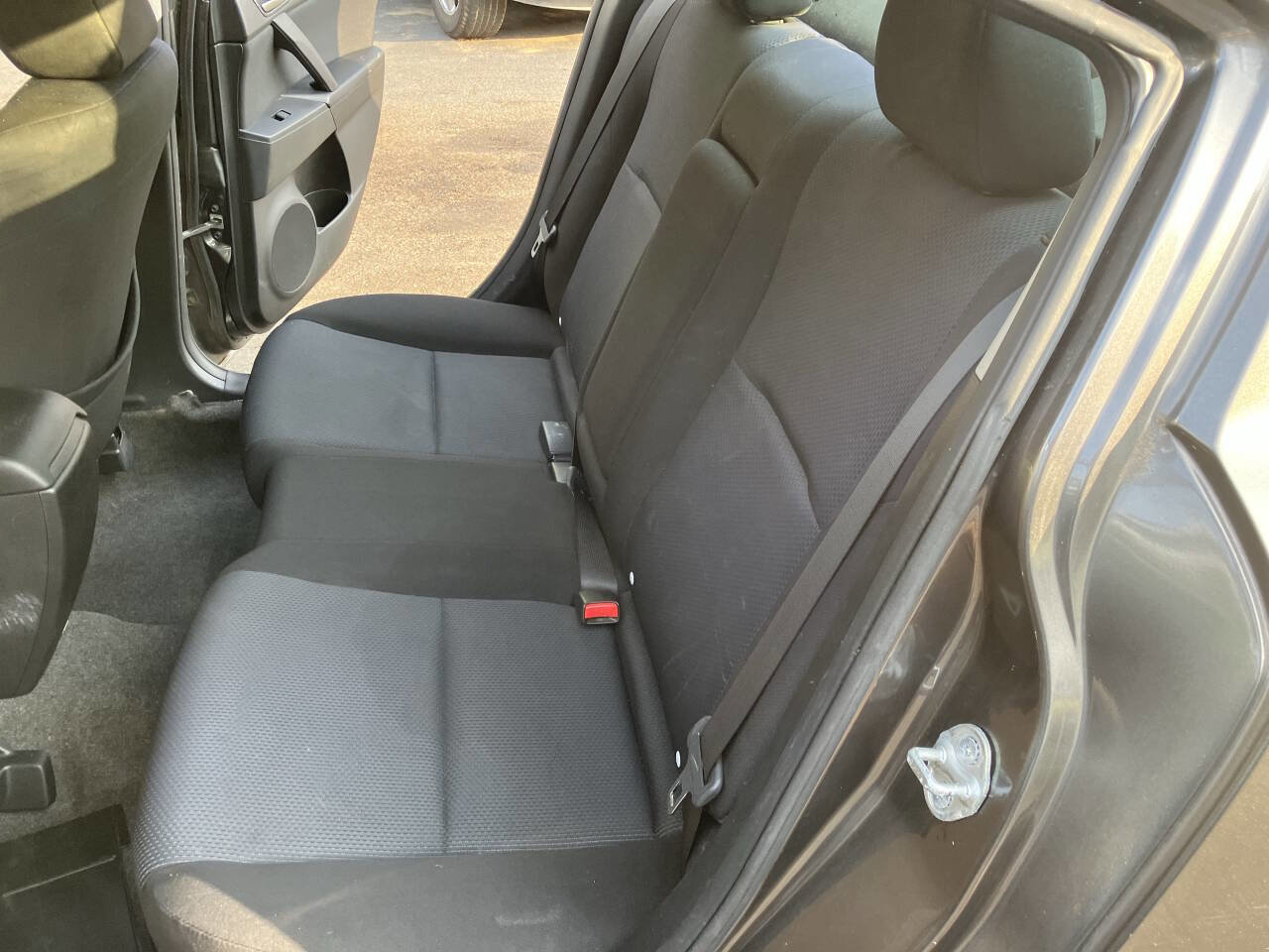 Used 2010 MAZDA MAZDA3 i Touring FWD image 27