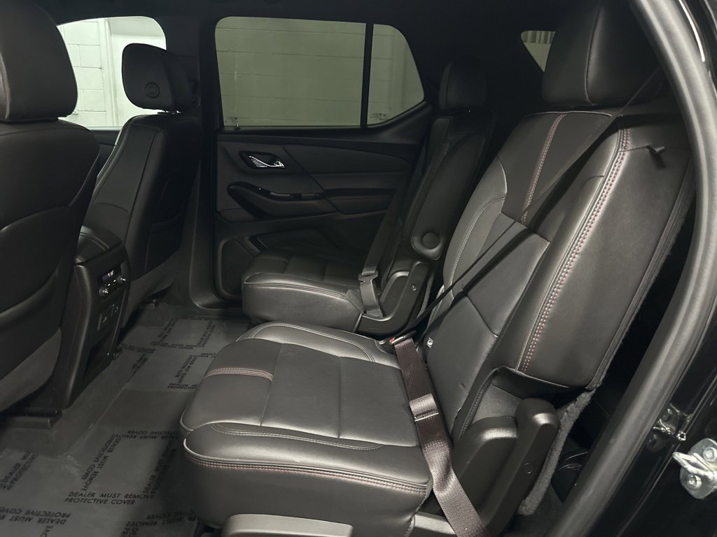 Used 2023 Chevrolet Traverse RS image 38