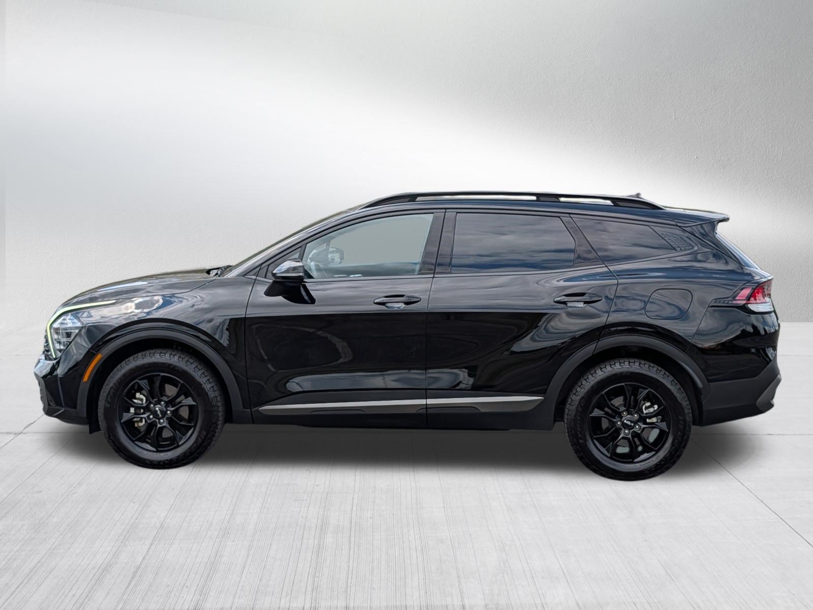Certified 2024 Kia Sportage X-Pro AWD/4WD image 4