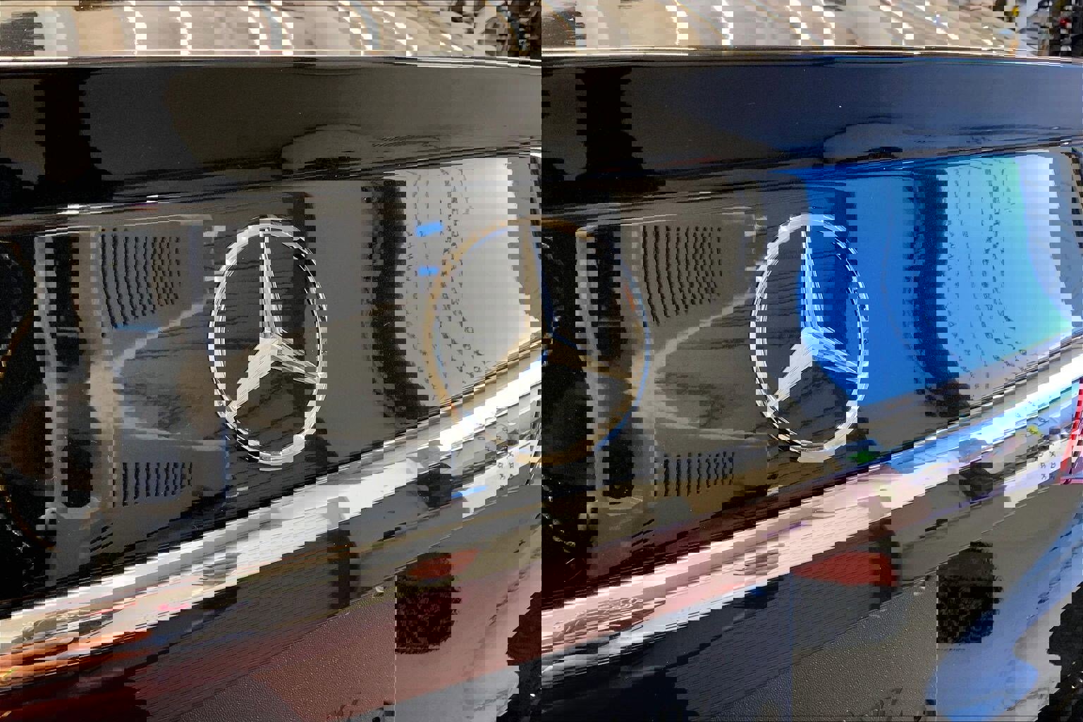 Used 2025 Mercedes-Benz E 53 AMG e 4MATIC Sedan image 30