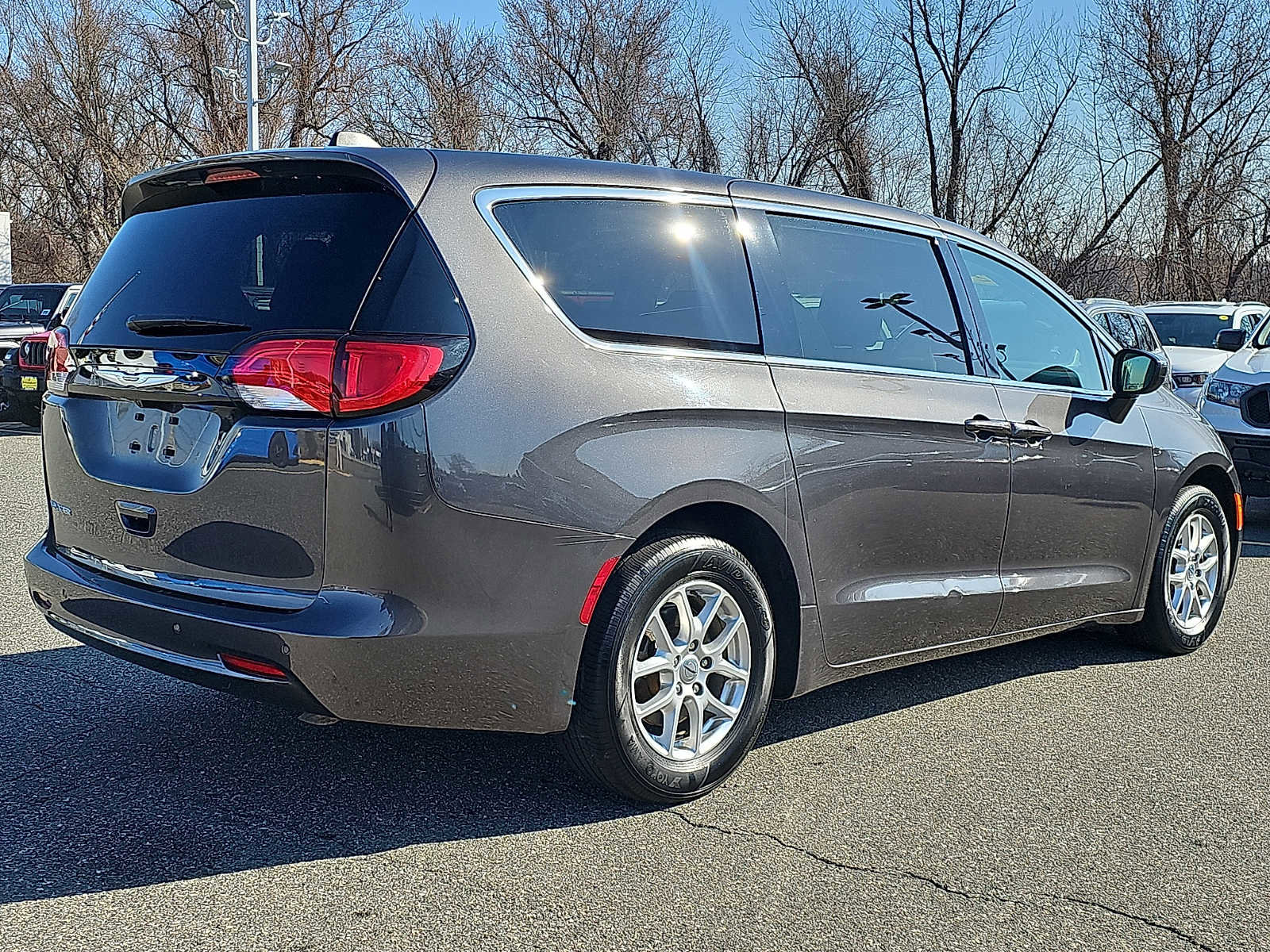 Used 2022 Chrysler Voyager LX w/ Fleet Security Group image 6