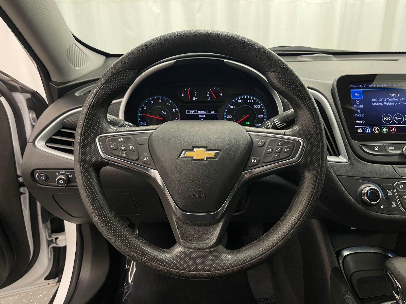 Used 2023 Chevrolet Malibu LT image 11