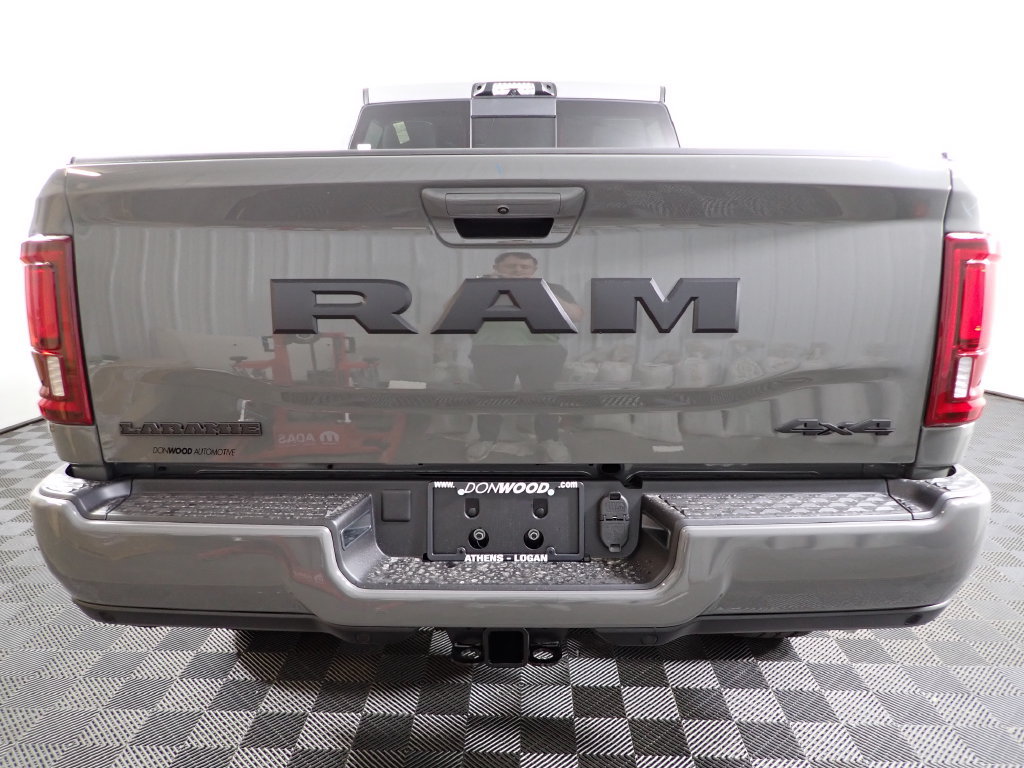 New 2027 RAM 2500 Laramie w/ Night Edition AWD/4WD image 15