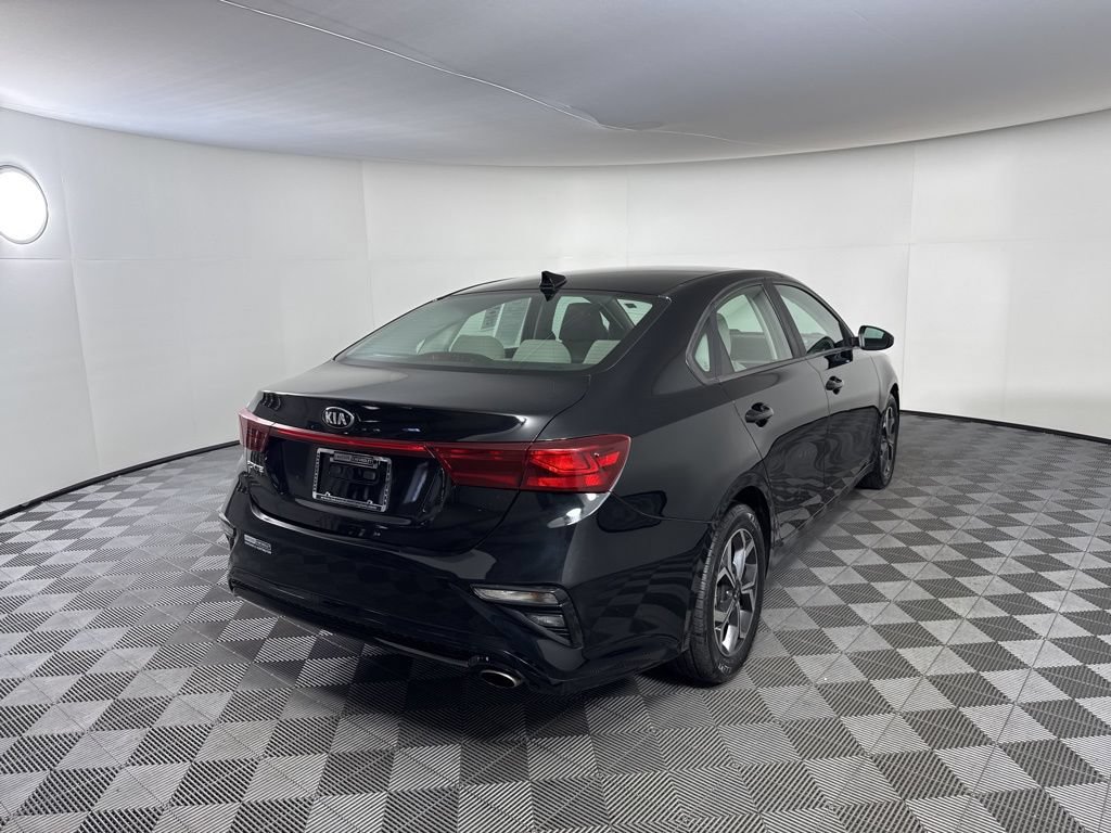 Used 2019 Kia Forte LXS FWD image 5