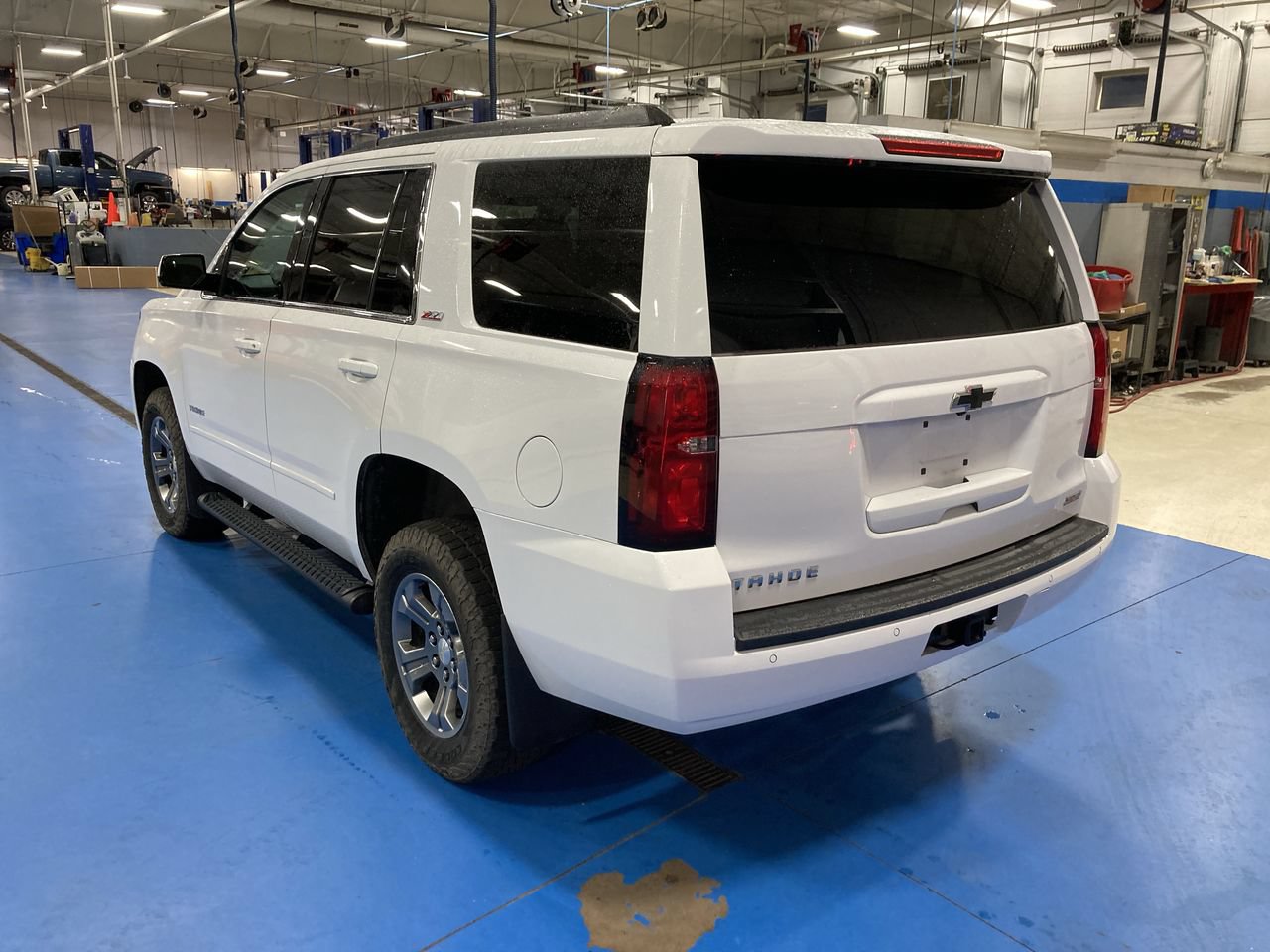 Used 2020 Chevrolet Tahoe LT w/ Off-Road Package AWD/4WD image 5