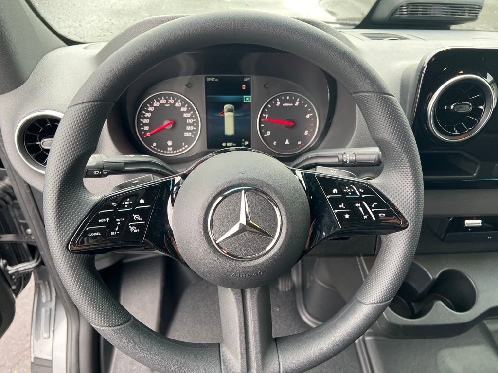 New 2025 Mercedes-Benz Sprinter 2500 image 13