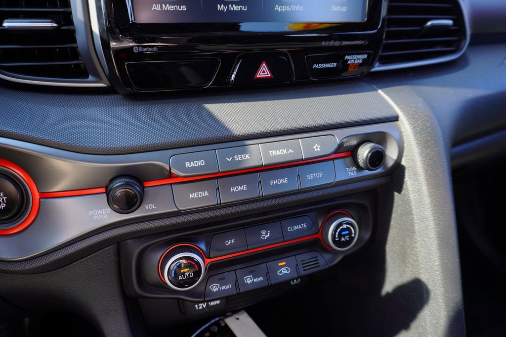 Used 2019 Hyundai Veloster Turbo image 17