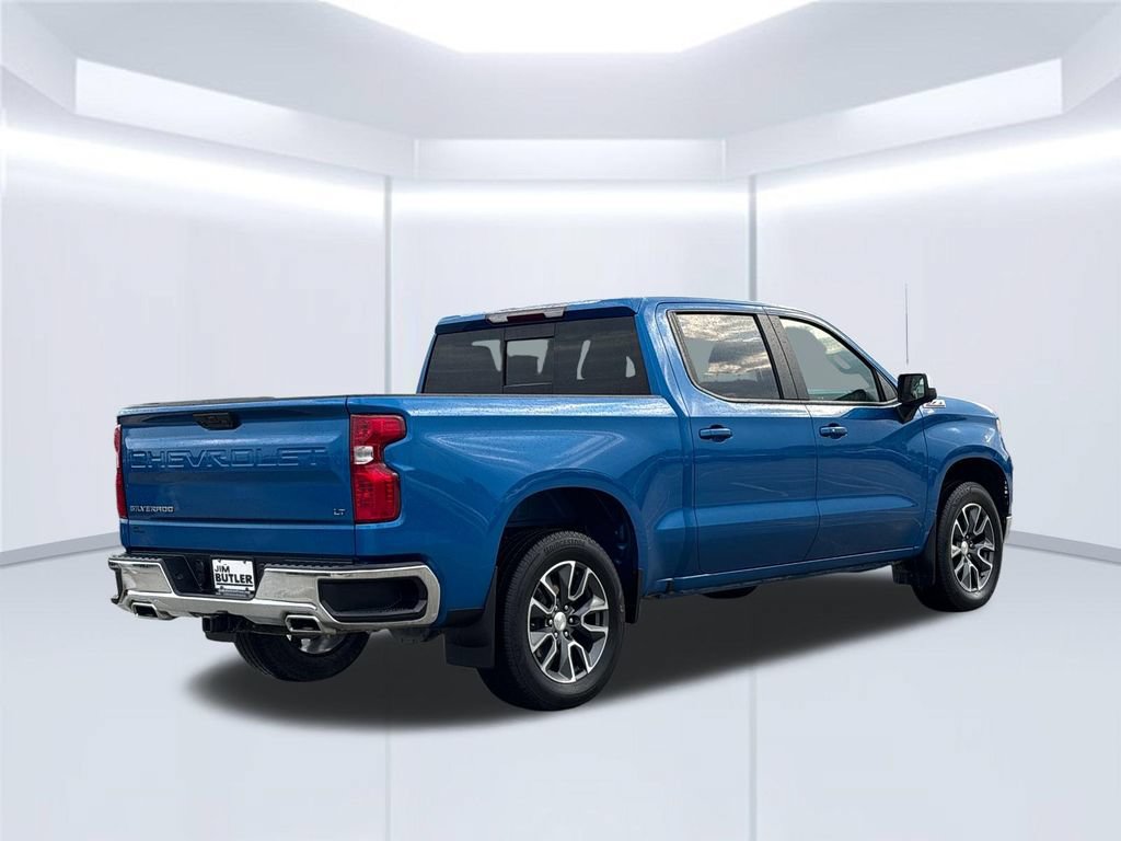Used 2023 Chevrolet Silverado 1500 LT w/ Z71 Off-Road Package AWD/4WD image 6