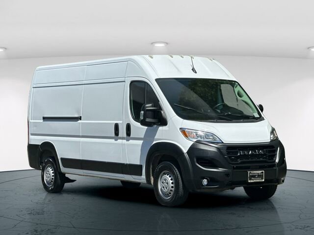 Used 2025 RAM ProMaster 2500 w/ Convenience Group FWD image 9