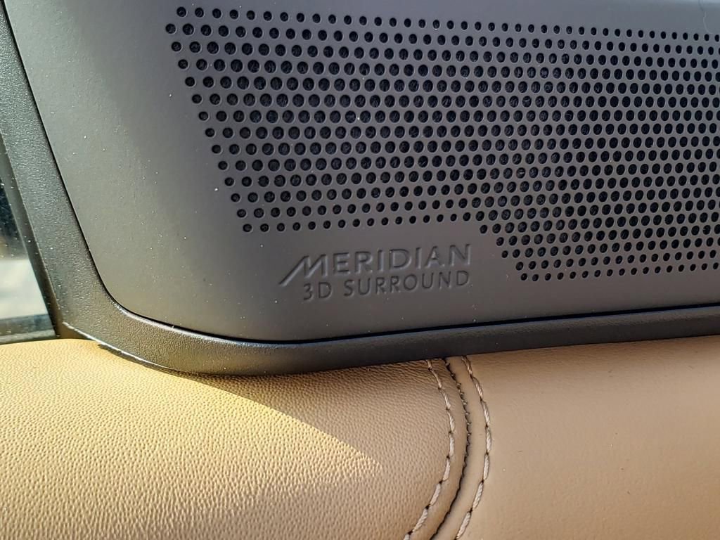 New 2026 Land Rover Range Rover SE image 19