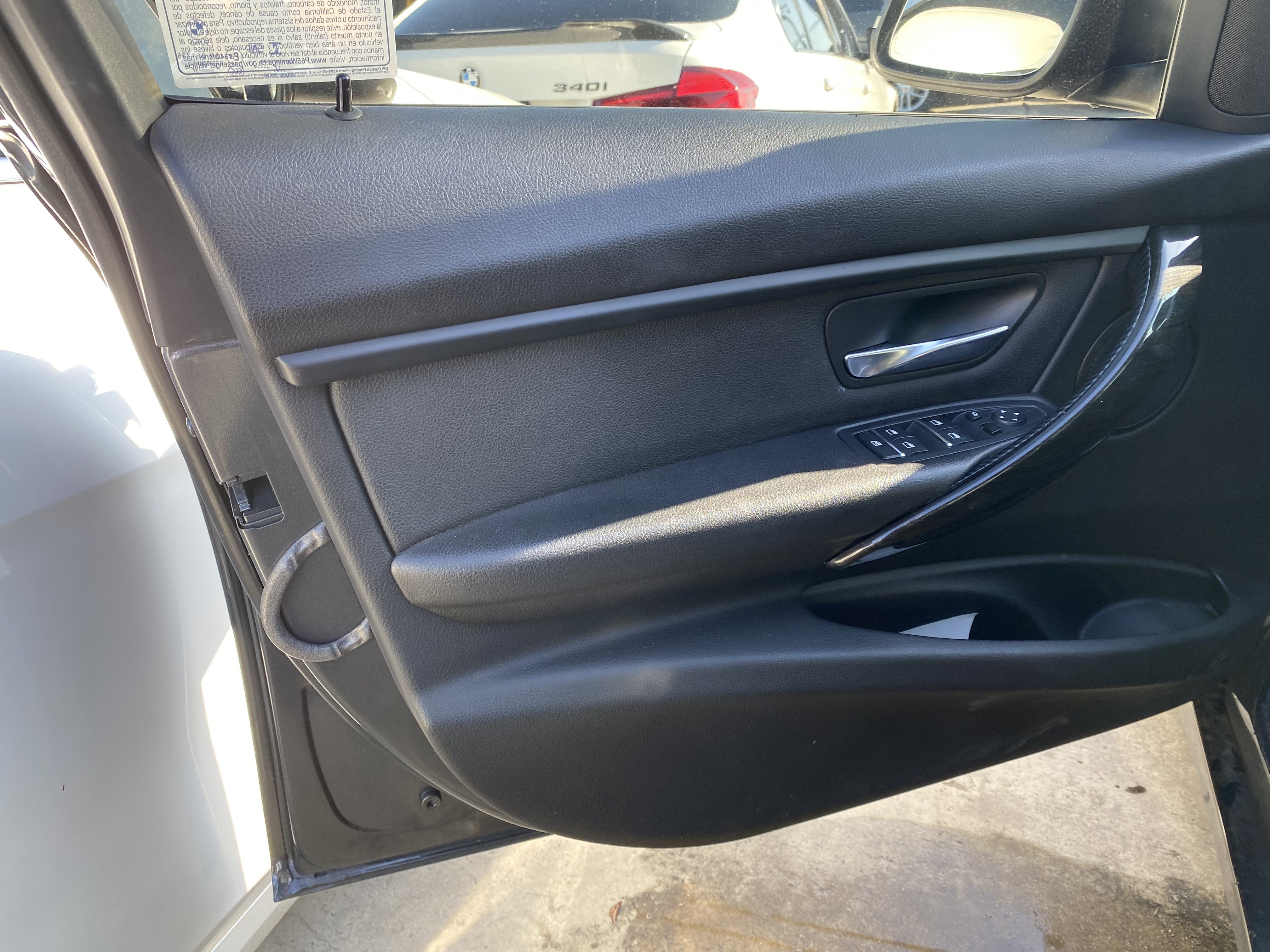 Used 2018 BMW 320i Sedan RWD image 15
