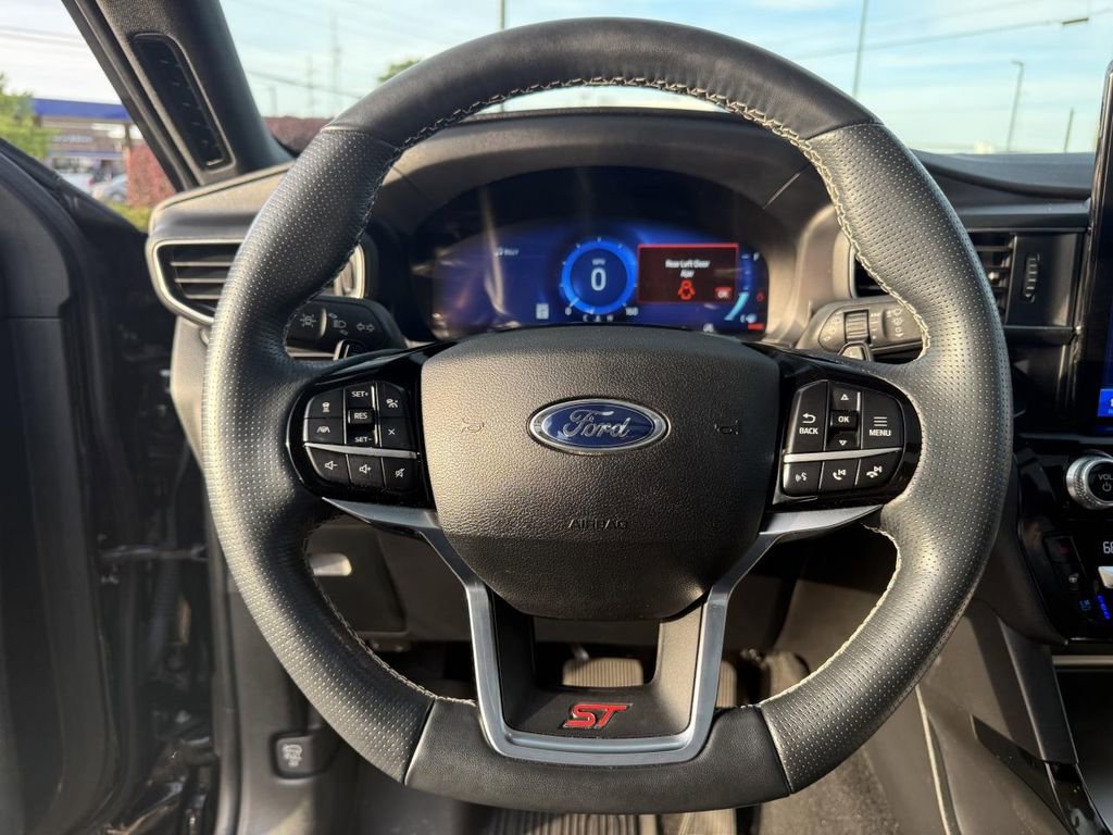 Used 2021 Ford Explorer ST w/ Equipment Group 401A AWD/4WD image 19