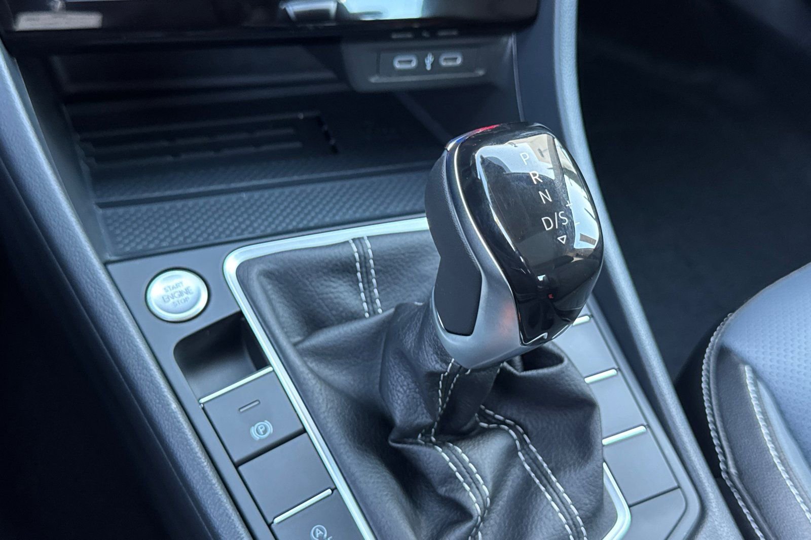 New 2026 Volkswagen Jetta SEL FWD image 18