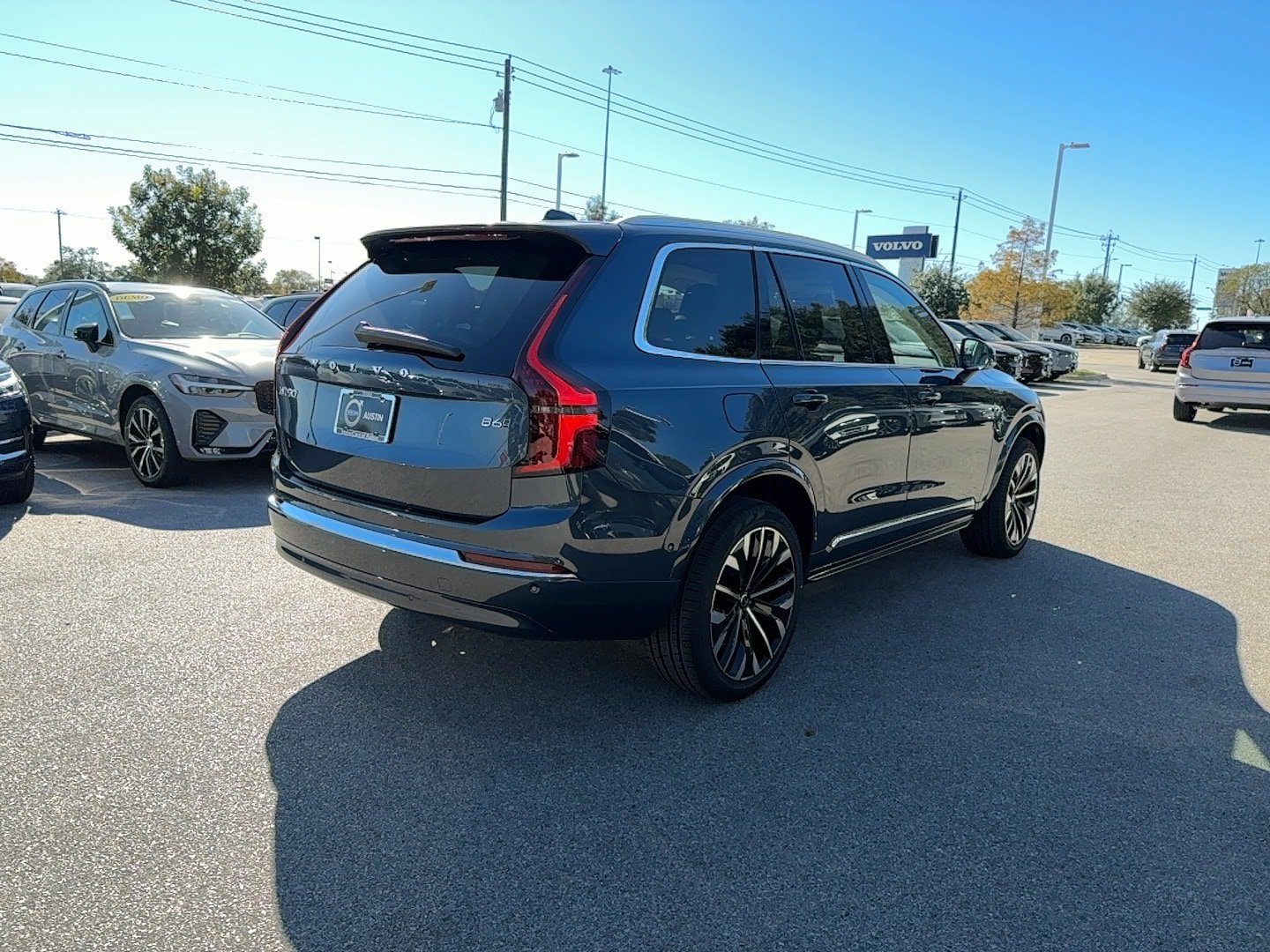 Used 2026 Volvo XC90 B6 Ultra w/ Protection Package AWD/4WD image 6