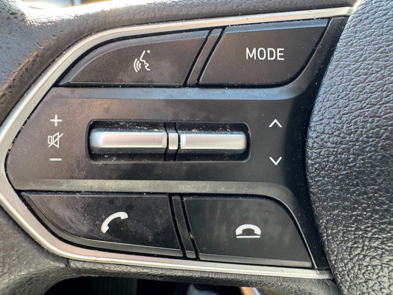 Used 2022 Hyundai Santa Fe SEL FWD image 17