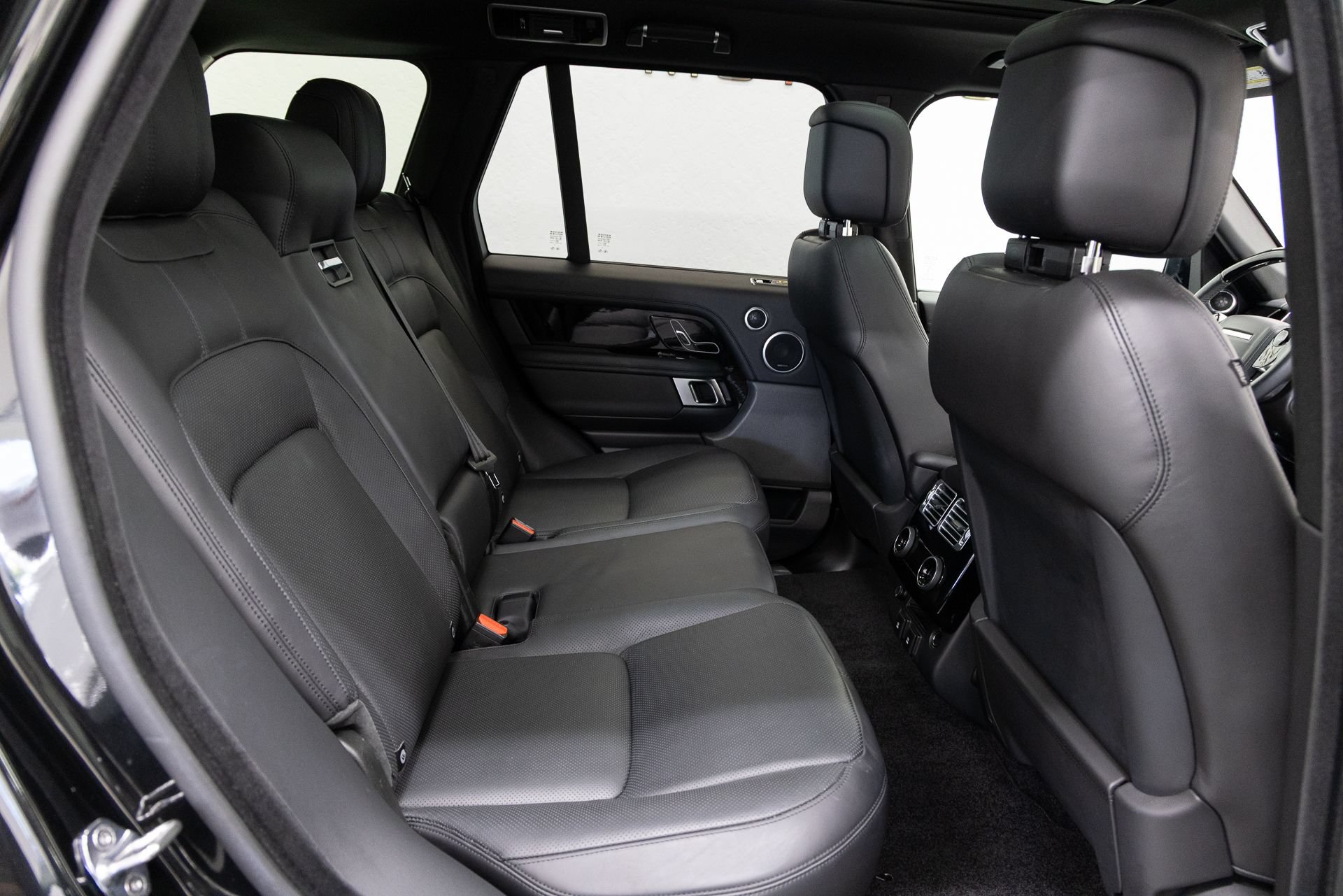 Used 2020 Land Rover Range Rover HSE AWD/4WD image 13