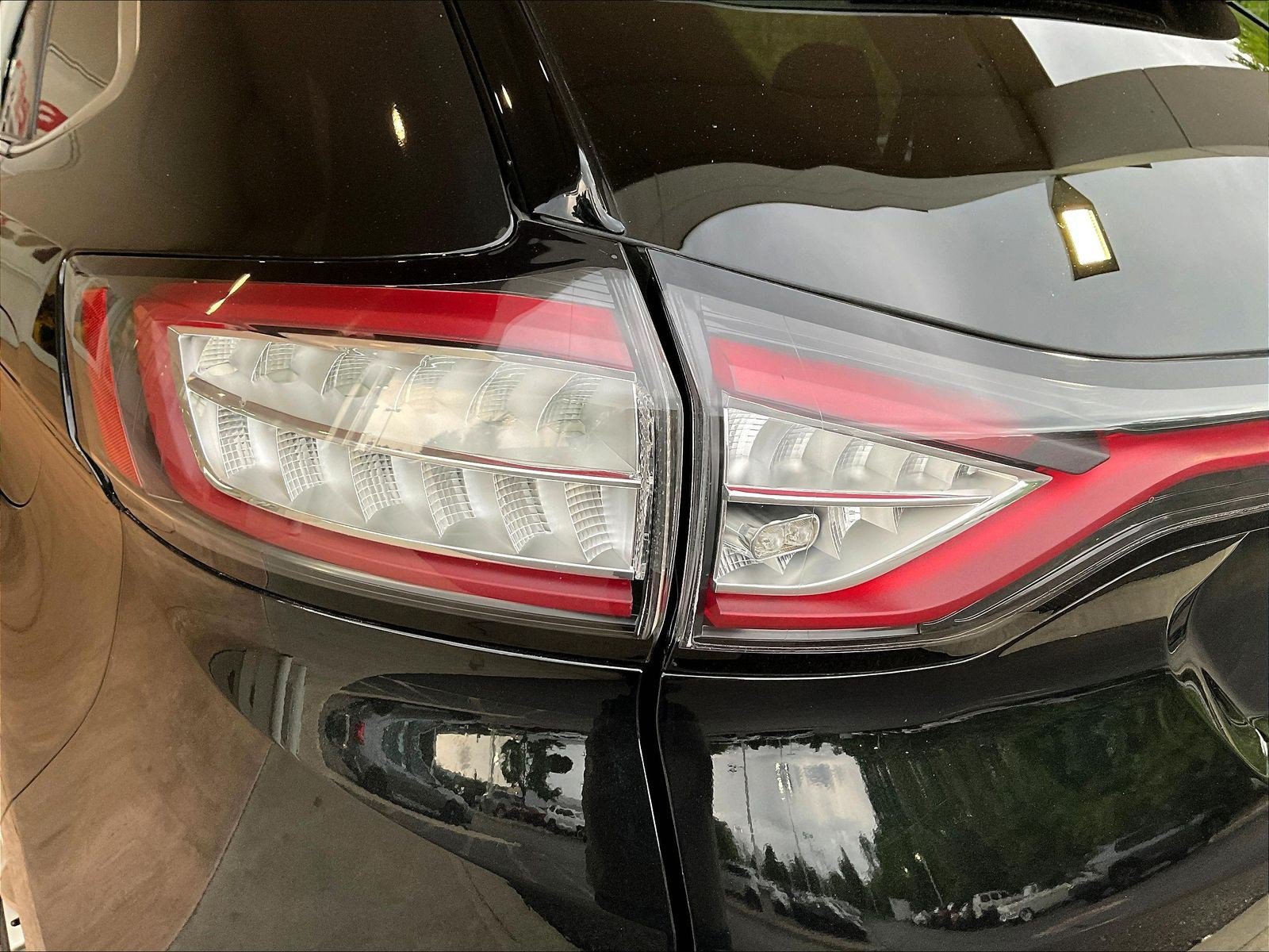 Used 2015 Ford Edge Titanium w/ Equipment Group 302A FWD image 22