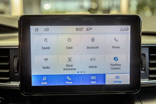 Used 2022 Ford Explorer XLT w/ Equipment Group 202A RWD image 23