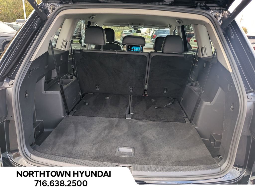 Used 2025 Volkswagen Atlas SE image 35