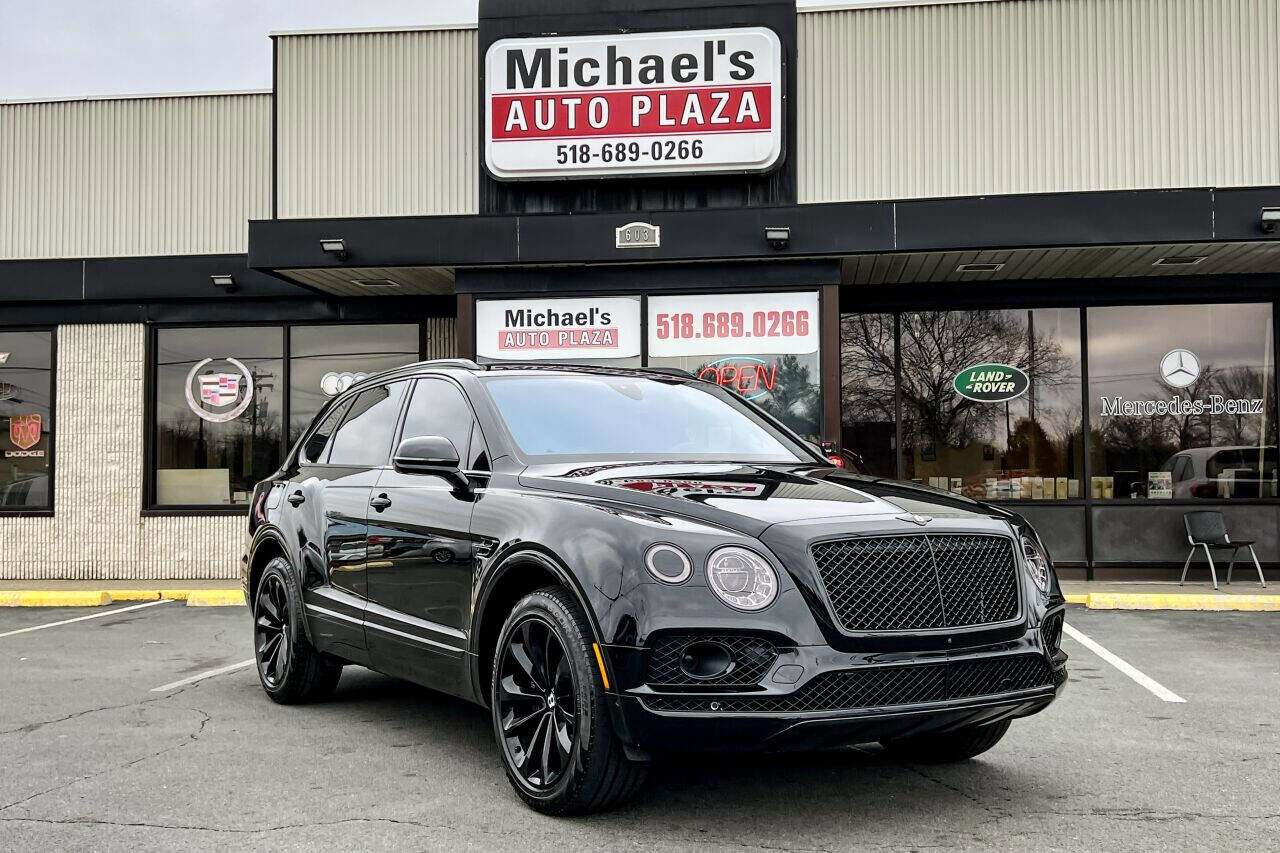 Used 2017 Bentley Bentayga image 2