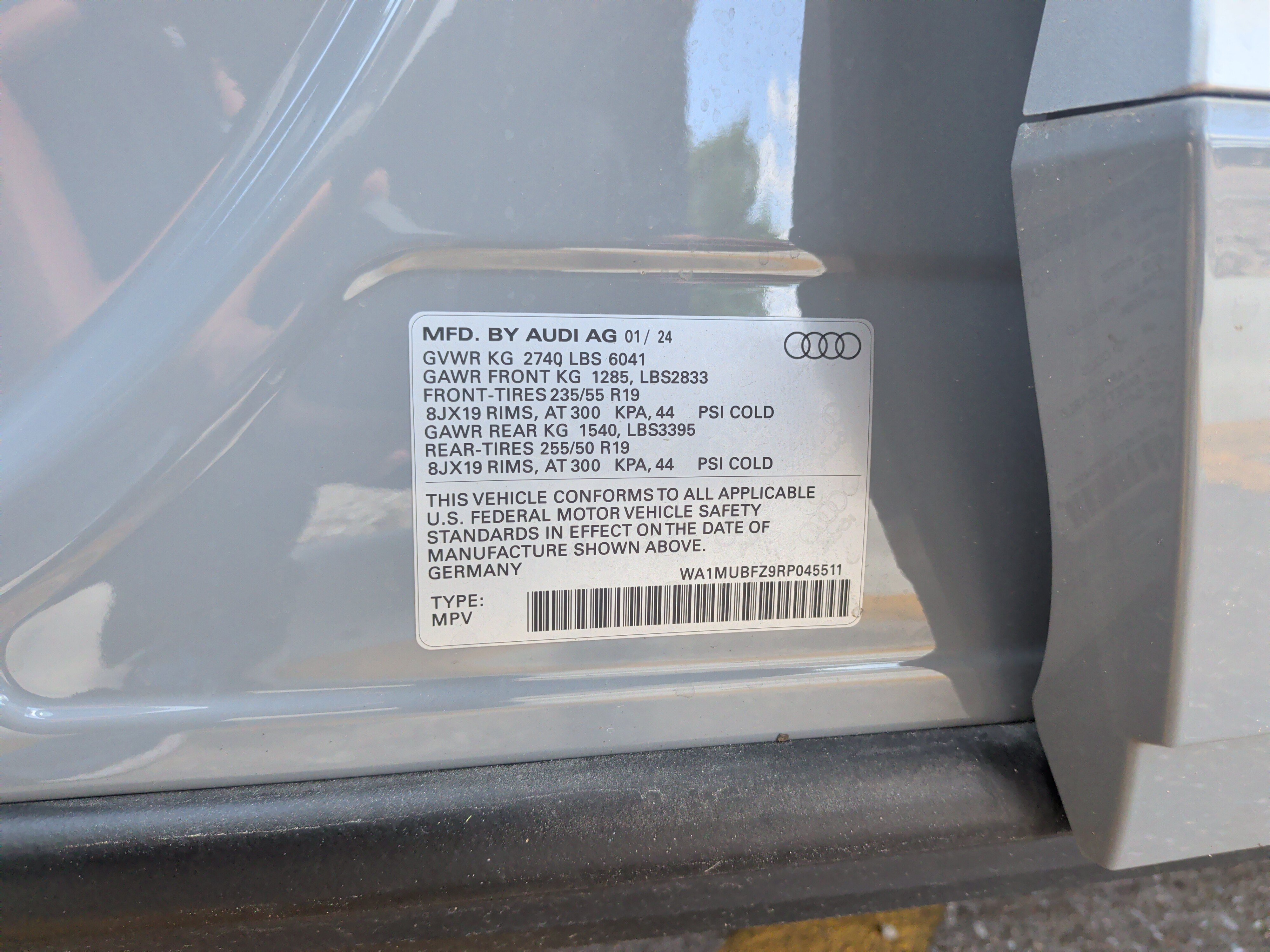 Certified 2024 Audi Q4 e-tron Prestige AWD/4WD image 36