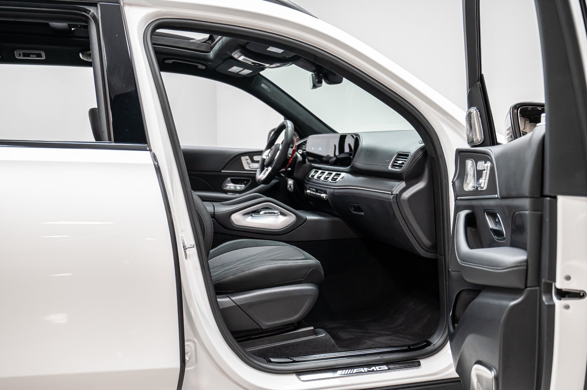 Used 2023 Mercedes-Benz GLS 63 AMG 4MATIC image 50