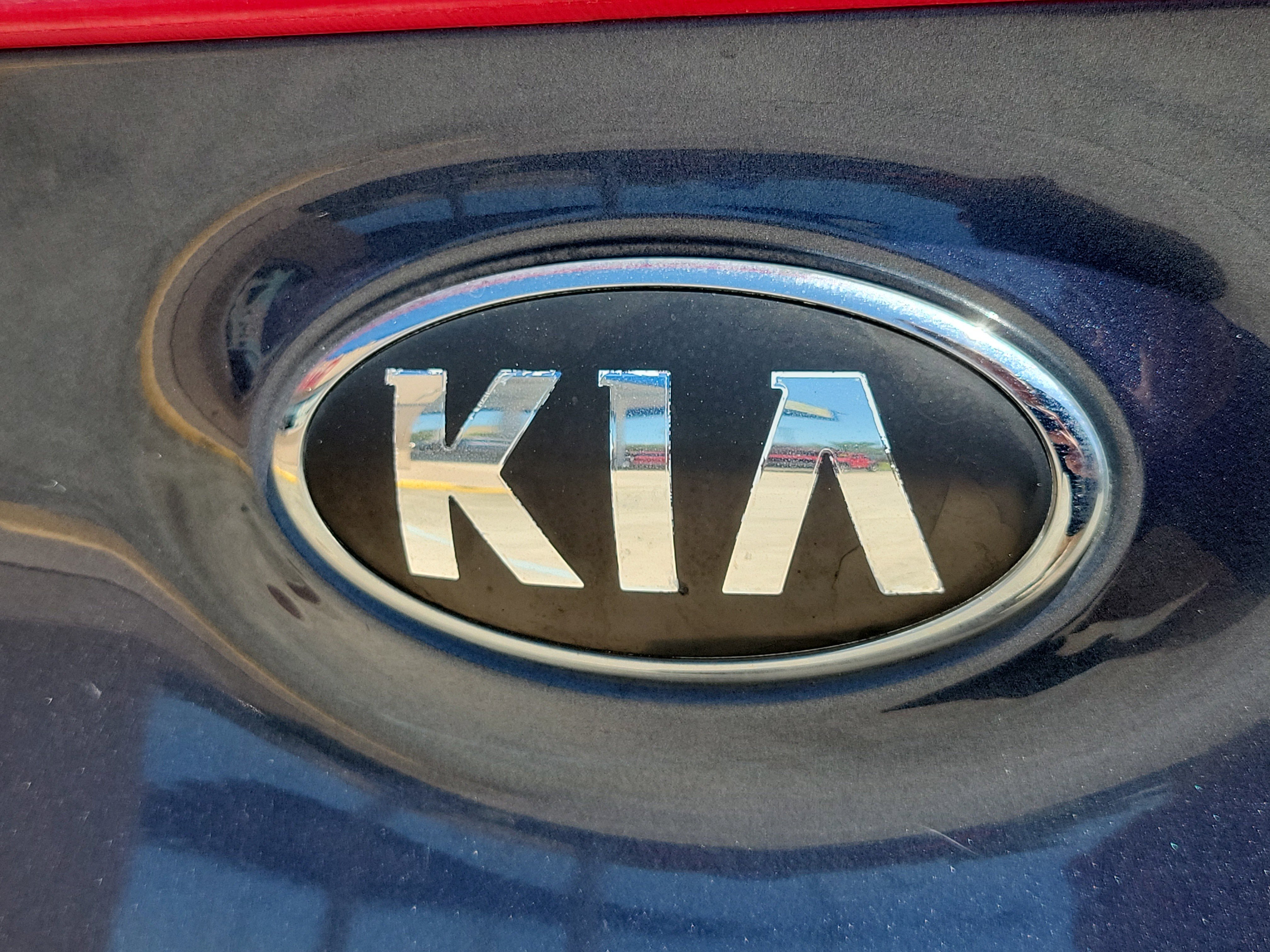 Used 2018 Kia Sportage LX image 6