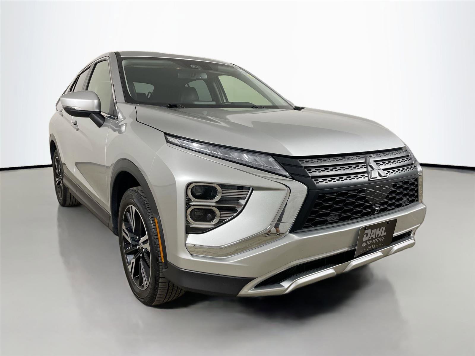 Used 2024 Mitsubishi Eclipse Cross SE AWD/4WD image 1