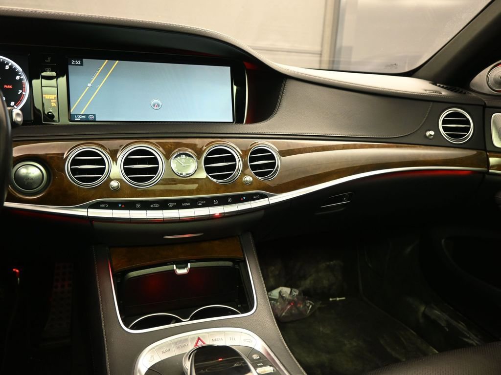 Used 2016 Mercedes-Benz S 550 Sedan image 14