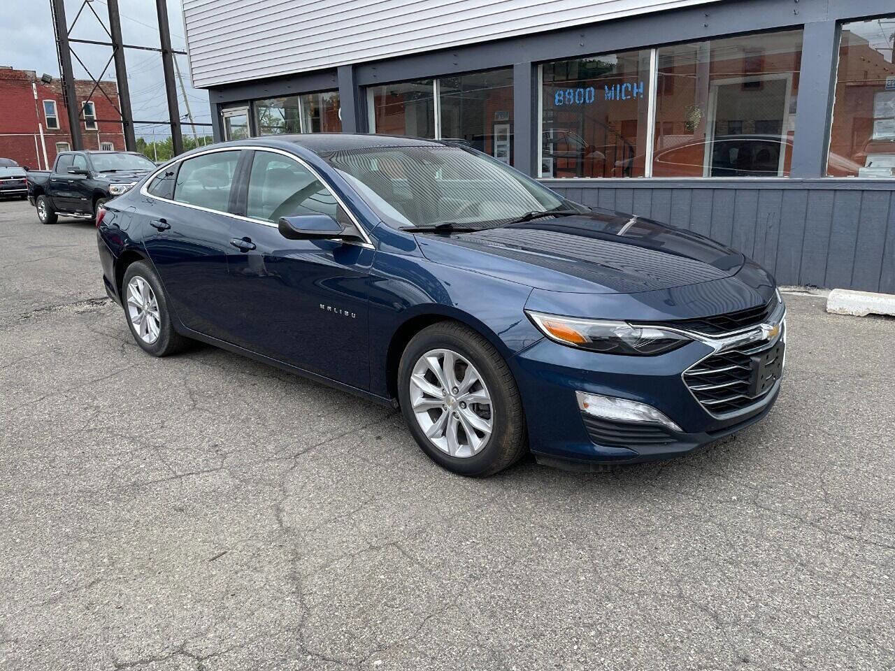 Used 2020 Chevrolet Malibu LT image 4
