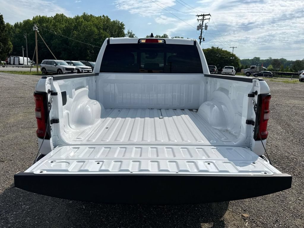 New 2026 RAM 1500 Big Horn w/ Night Edition AWD/4WD image 11