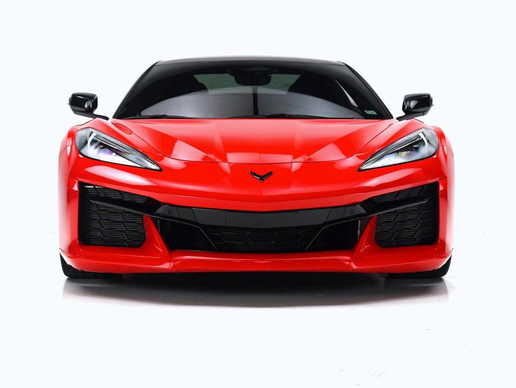 Used 2025 Chevrolet Corvette Z06 RWD image 2