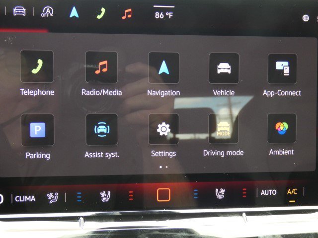 New 2025 Volkswagen GTI SE FWD image 31