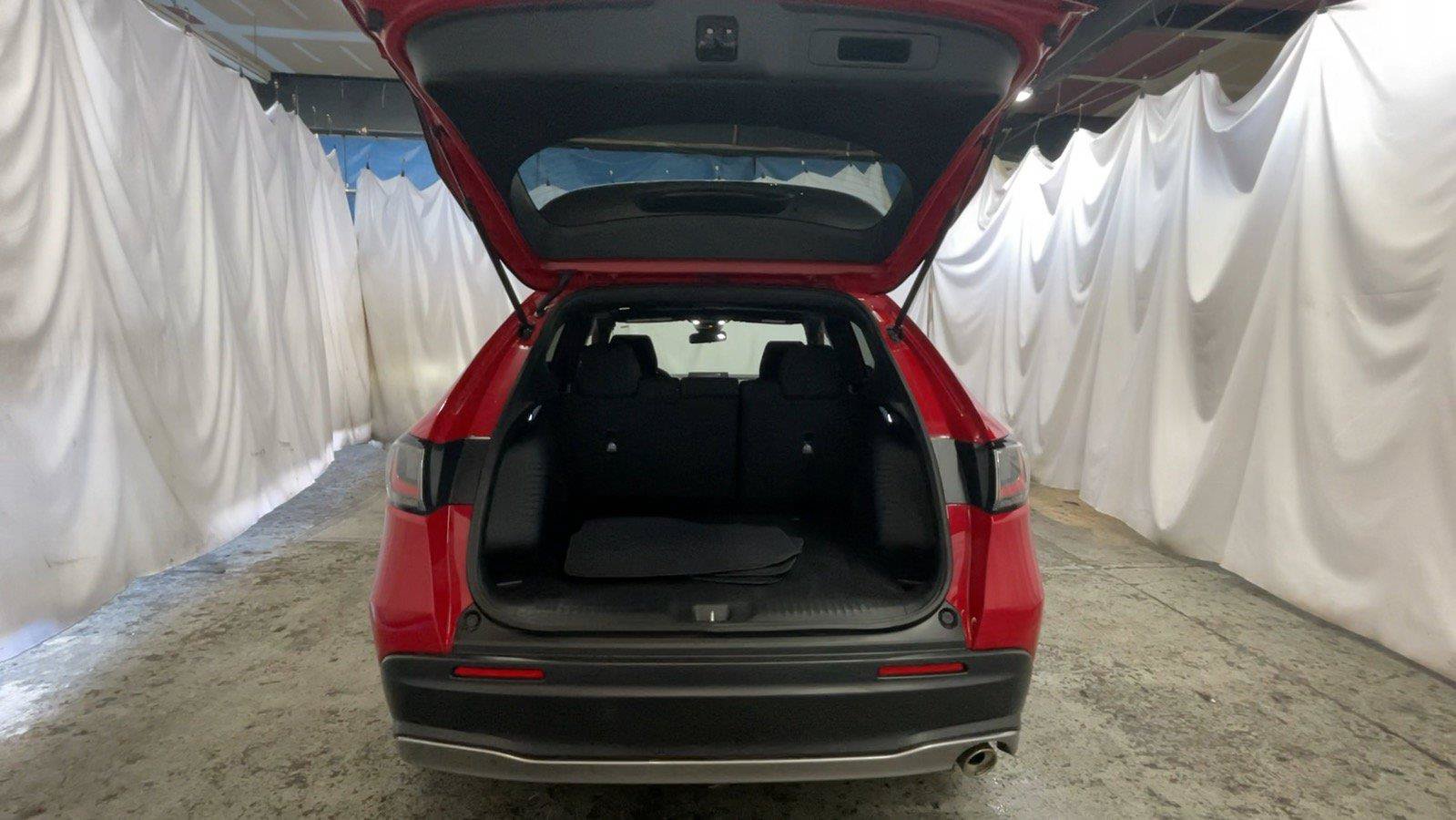Certified 2025 Honda HR-V Sport image 22