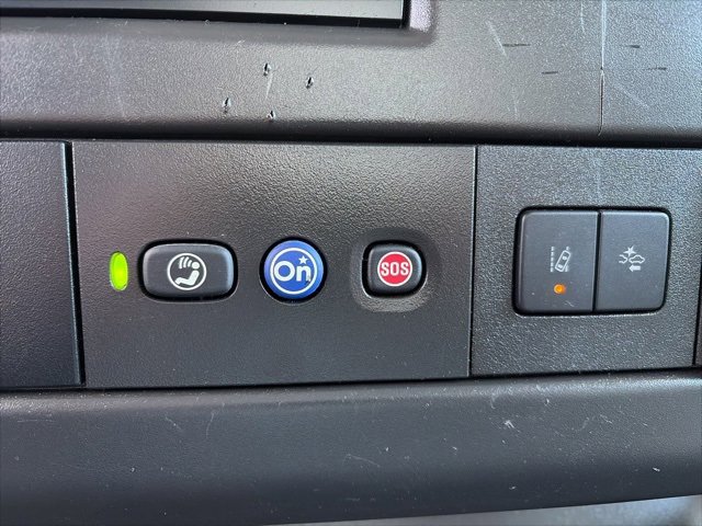 Used 2020 Chevrolet Express 3500 image 23