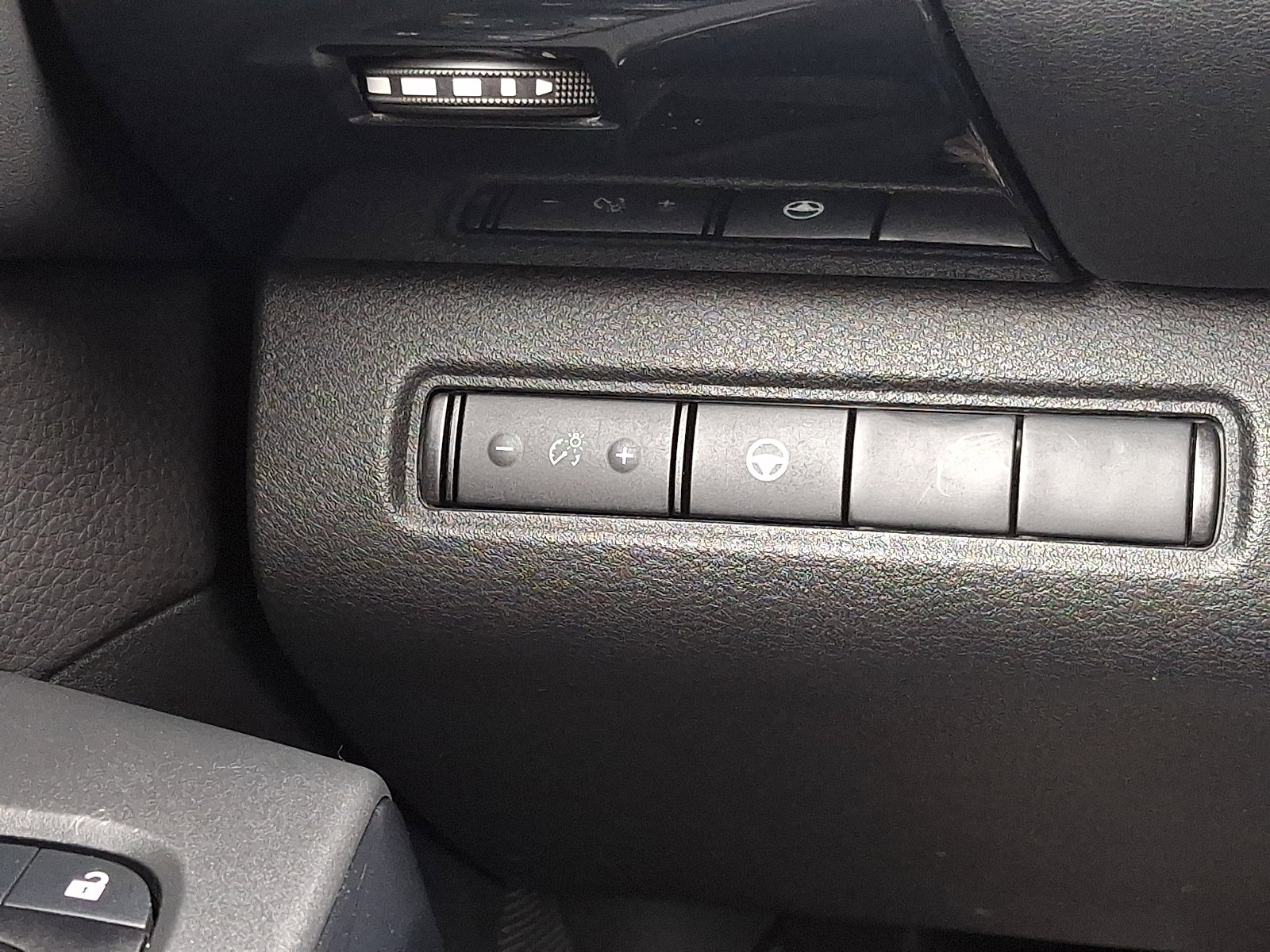 Certified 2024 Nissan Pathfinder SV w/ Lighting Package (N92) image 25