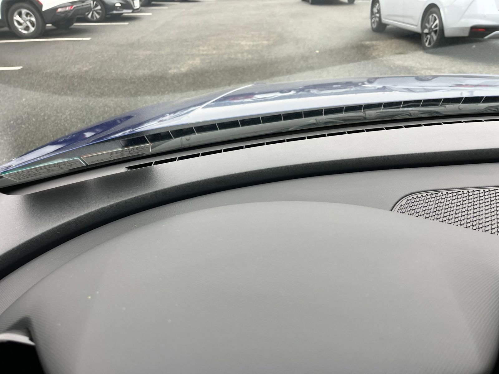 Used 2025 Hyundai Elantra SEL image 35